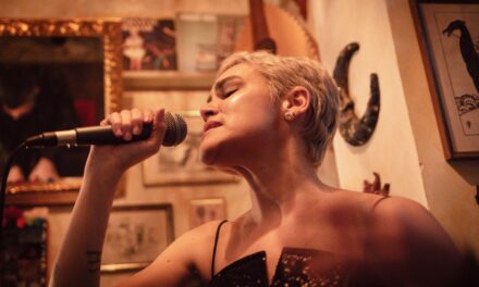 Eventos gratuitos, bate-papo sobre circulação internacional da arte, homenagem a Elis e mais: Teatro Gamboa tem semana cheia