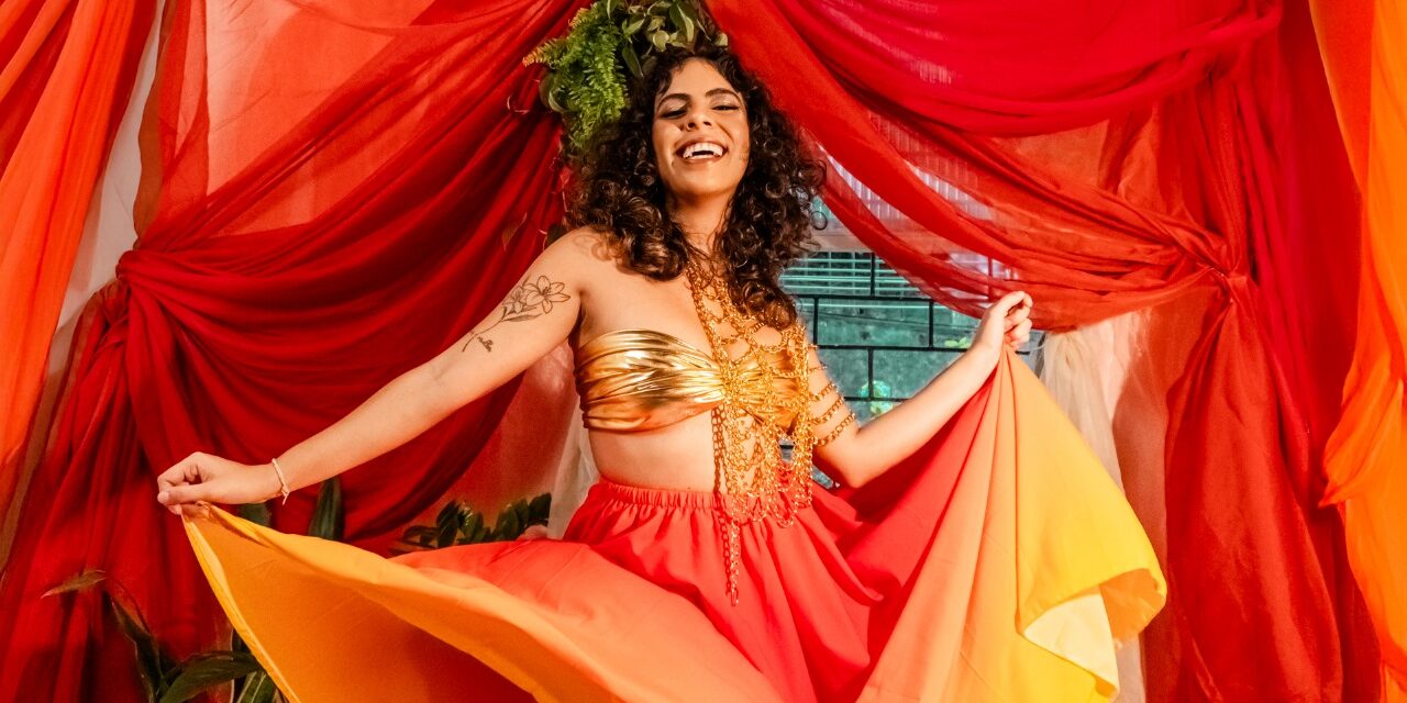 Andrezza leva o show “Gal pra Dançar” ao Teatro Gamboa nesta sexta (25)