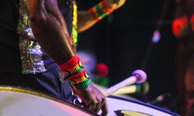 Olodum realiza ensaio em homenagem à Revolta dos Búzios