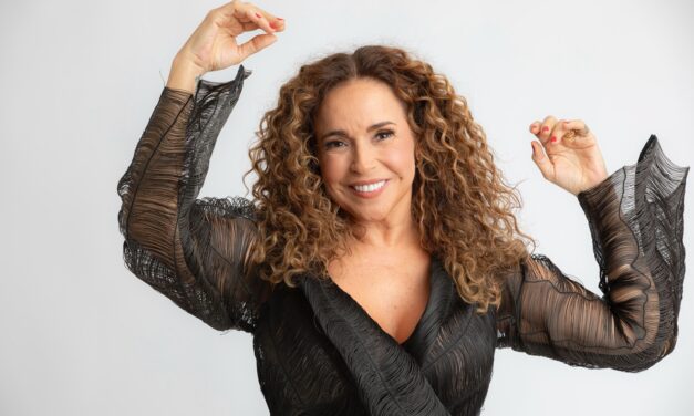 Inicia venda de ingressos para o show “Uma CHICA” de Daniela Mercury interpretando Chico Buarque na Caixa Cultural Salvador  