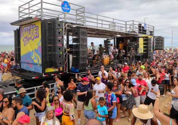 Festival da Primavera: MUDEIdeNOME transforma a orla em festa com a 4ª Volta no Parque