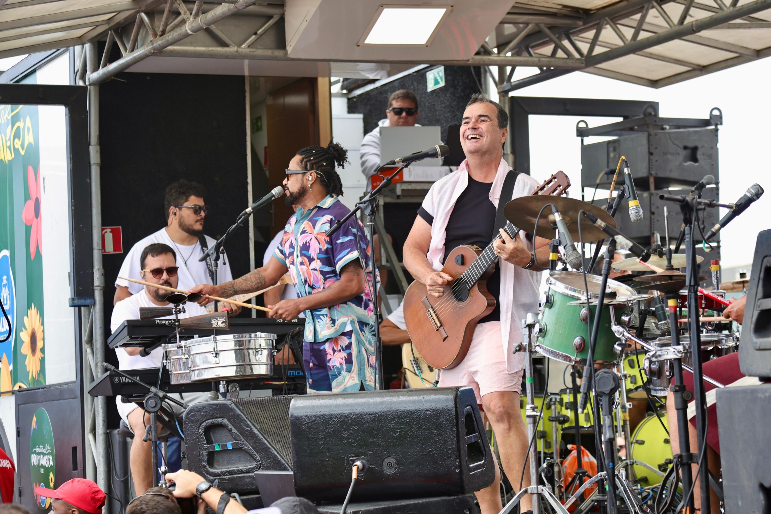 Primavera em ritmo de Carnaval: MUDEIdeNOME contagia público na 4ª Volta no Parque