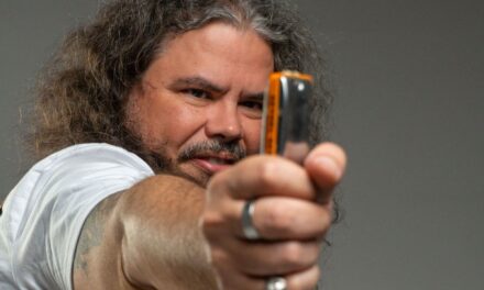 Gaitista baiano Brenoski estreia como cantor e compositor com o lançamento do single Sombra e Água Fresca