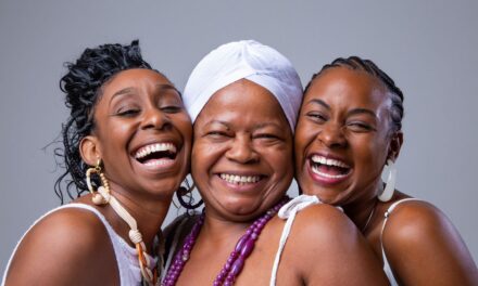 Espetáculo “Santana” volta aos palcos em apresentação única na Mostra Elas (En) Cena