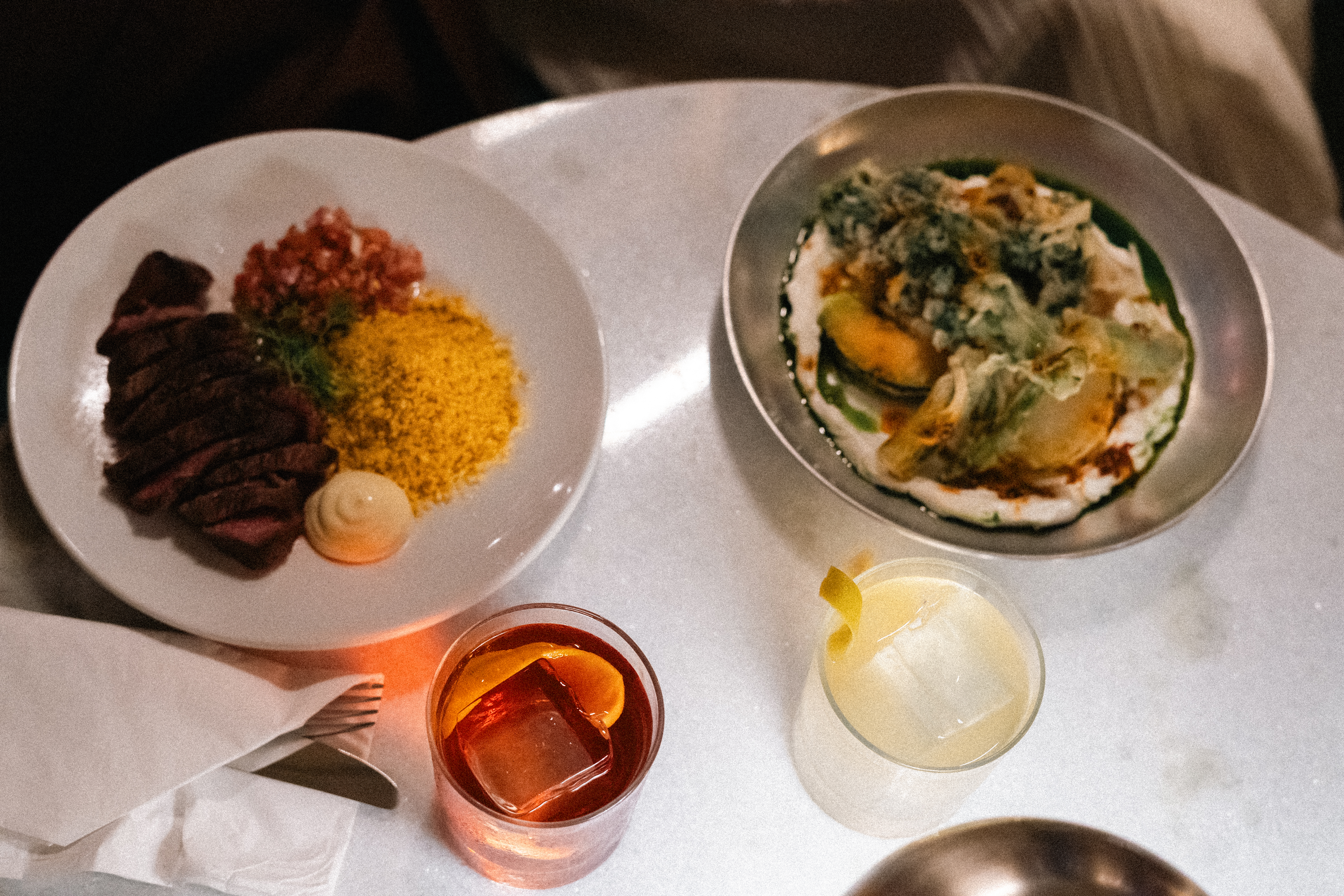 UNE Cozinha abre as portas no Rio Vermelho com proposta sensorial
