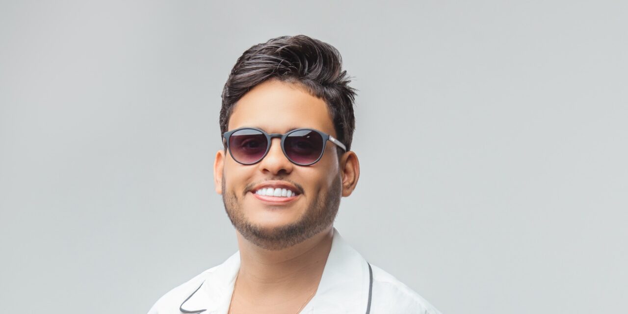 Thiago Aquino comanda Super Bololô com sucessos do arrocha