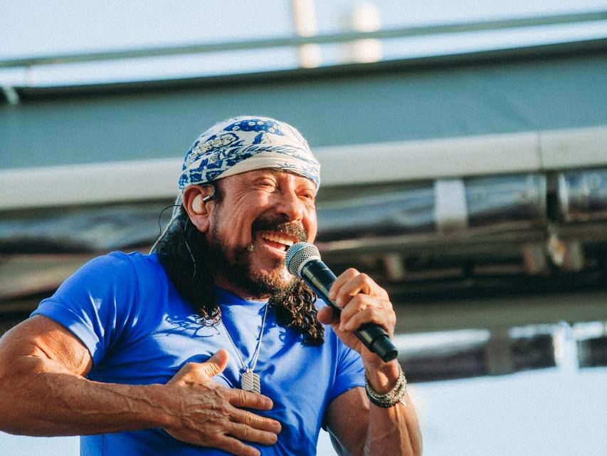 Daniela Mercury e Bell Marques consagraram aniversário da Salvador FM