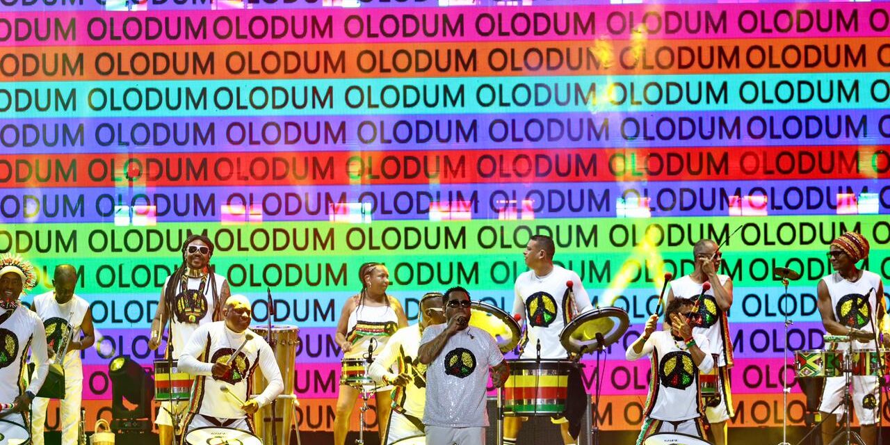Primeira atração desta terça-feira (30), Olodum agita Festival Virada Salvador