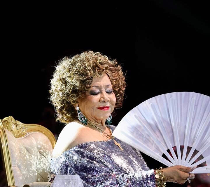 Alcione confirma seu reinado no samba em Salvador