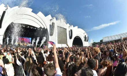 Festival de Verão Salvador 2026 esgota ingressos de sábado  e entra na reta final de vendas para domingo