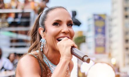 Ivete Sangalo abre Carnaval com Bloco Coruja no circuito Barra-Ondina