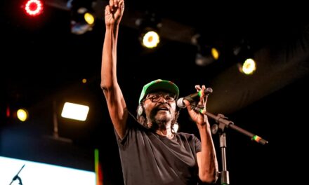 Circuito Luiz Galvão, na Orla II se despede do carnaval de Juazeiro com noite histórica que uniu reggae, axé, arrocha, forró e muito mais