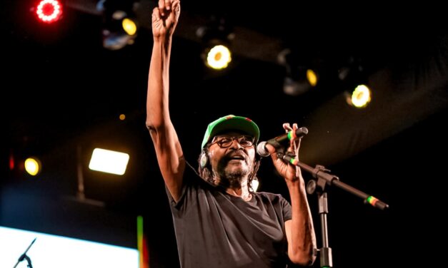 Circuito Luiz Galvão, na Orla II se despede do carnaval de Juazeiro com noite histórica que uniu reggae, axé, arrocha, forró e muito mais