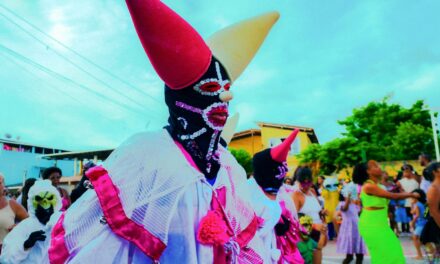 XI Festa das Caretas de Tubarão celebra tradição cultural e esquenta o pré-Carnaval de Salvador