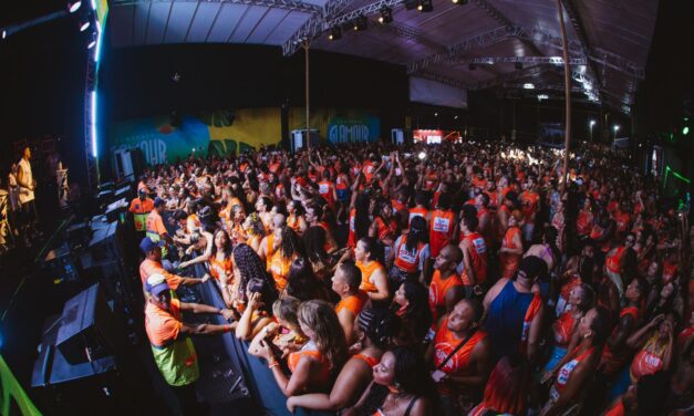 Terceira noite de festa no Camarote Glamour recebe shows de Timbalada, Pagodart e Uel