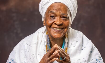 Lançamento do livro destaca saberes ancestrais e práticas de cura do Centro de Caboclo Sultão das Matas