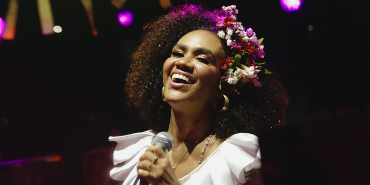 Mariene de Castro inicia celebração dos 20 anos do “Santo de Casa” neste sábado na Casa Rosa