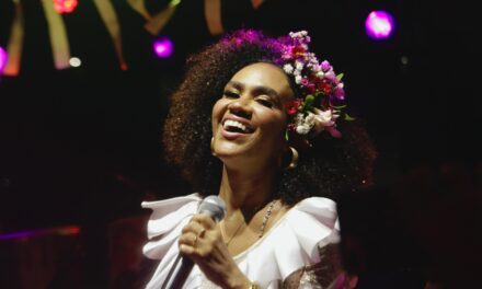 Mariene de Castro inicia celebração dos 20 anos do “Santo de Casa” neste sábado na Casa Rosa