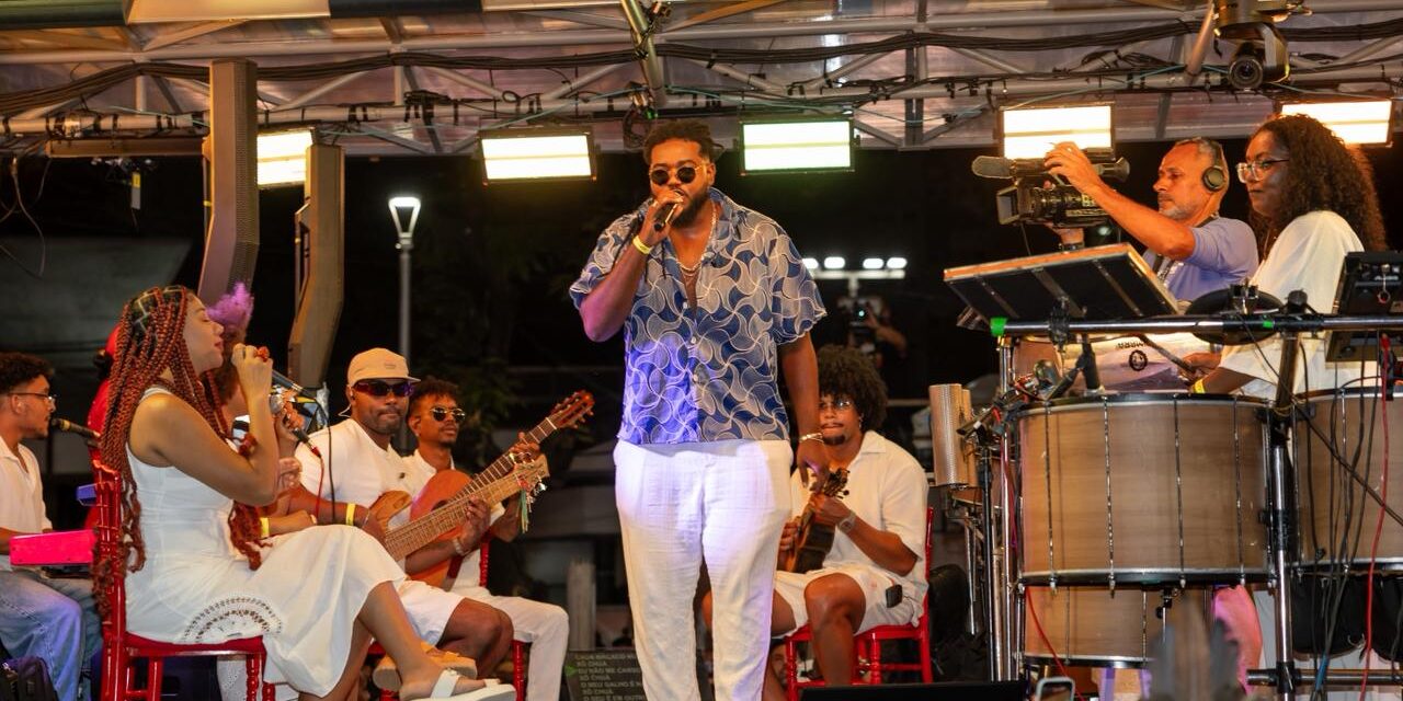 Taian Riachão vive marco na abertura do Carnaval e embala sequência de shows na folia