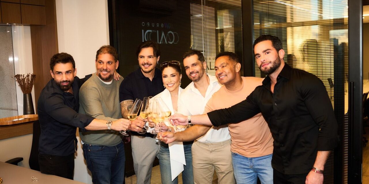 Manu Bahtidão oficializa contrato com novos empresários e monta um time de peso