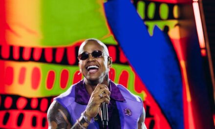 Léo Santana lança segunda parte do projeto ‘Léo Santana 20 Anos – DNA de GG’