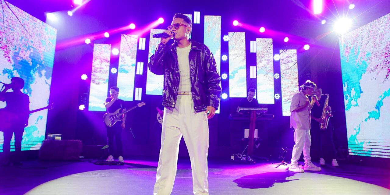 DAVIZINHO ENTREGA NOITE HISTÓRICA E TRANSFORMA GRAVAÇÃO DE AUDIOVISUAL EM UM VERDADEIRO ESPETÁCULO EM VILAS