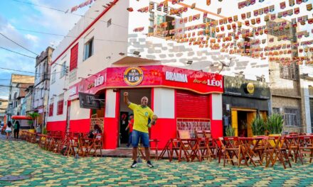 Bar do Léo reúne torcida para Brasil x Haiti com forró pé de serra na Rua Nº1 Brahma