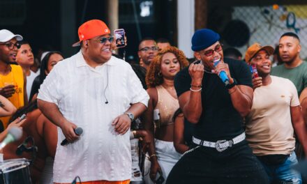 PAGODE DO SEGREDO GRAVA AUDIOVISUAL COM CASA CHEIA E CONVIDADOS ESPECIAIS EM SALVADOR