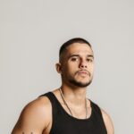 GUGA MEYRA LANÇA CLIPE DA VIRAL “O QUE É QUE A BAHIA TEM”